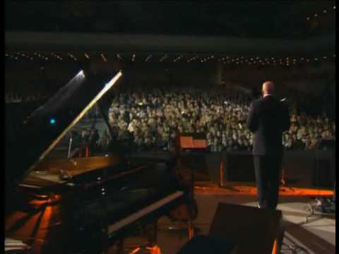 Видео: Александр Розенбаум - Странная Жизнь\Песня отрока