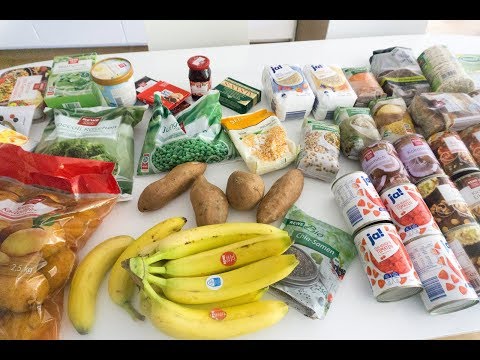 Видео: Закупка еды в супермаркете (на пару недель, семья из 4х, скоро 5и) / ВЕГАН