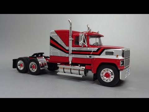 Видео: Ford LTL-9000 1978 || IXO Models || Масштабные модели грузовых автомобилей 1:43
