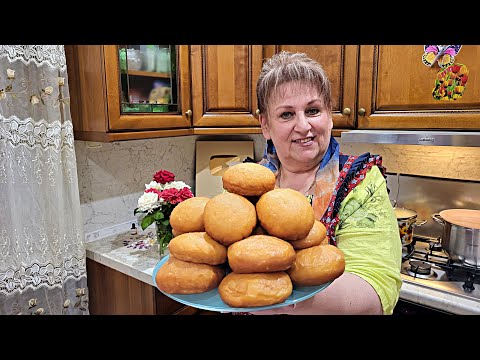 Видео: Мягкие, нежные и очень вкусные ПОНЧИКИ! Простой рецепт и начинки не надо!