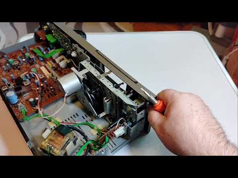 Видео: Кассетная дека SABA CD 780, замена пассиков.