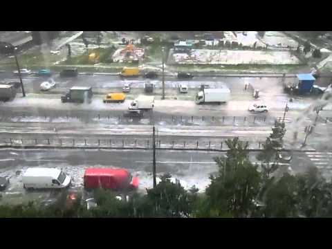 Видео: Потоп в Питере с градом! 17.07.15.