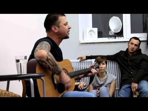 Видео: Илья Черт 'Пилот' - Кеды со звездами