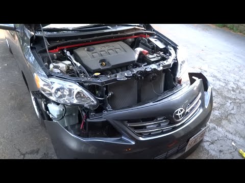 Видео: Как снять передний бампер на Toyota Corolla 2009-2013 годов