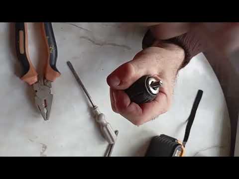 Видео: Бита выпадает из шуруповерта ремонт