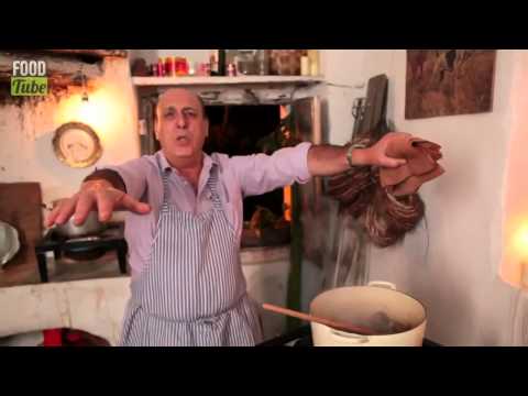 Видео: Итальянское "рагу" с домашней лапшой - Дженнаро Контальдо