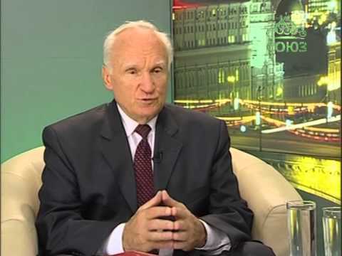 Видео: А.И. Осипов. Можно ли вместо молитвенного правила молиться от души?