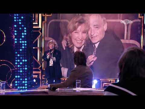 Видео: Ольга Остроумова «Мне твердят, что скоро ты любовь найдёшь», 2021 / «Привет, Андрей!» от 22.05.2021