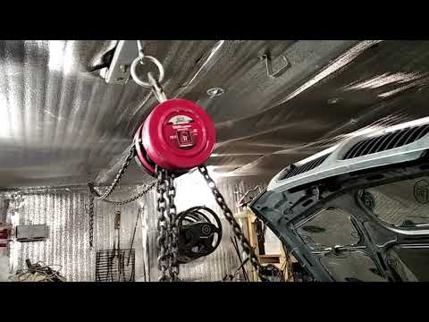 Видео: Чуть не положил мотор! БМВ е39...Снимаю поддон.