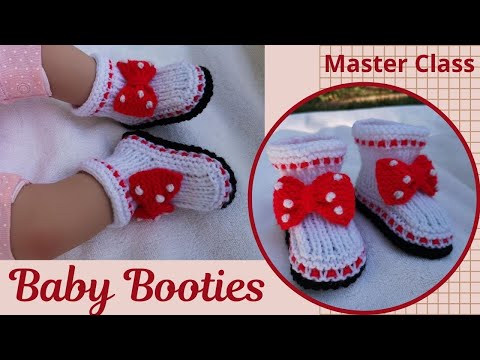 Видео: Пинетки спицами для новорожденного   Микки & Минни Маус.