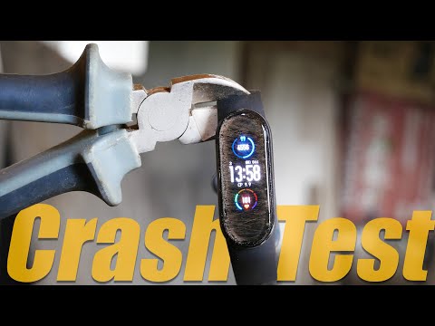 Видео: Краш-тест Xiaomi Mi Band 5 / Crash test