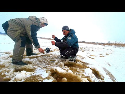 Видео: ЭТА РЕЧКА ВЫДАЕТ!!! ВОТ ЭТО ДАВИТ!!! Рыбалка на Жерлицы.