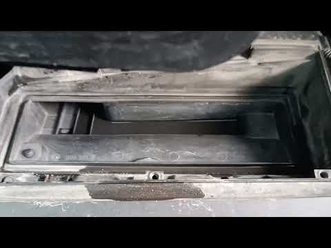 Видео: Загорілась на табло індикатор свічка наказу на Opel Vivaro