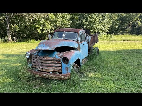 Видео: Будет ли он работать после 43 лет? Самосвал Chevrolet 1952 года.