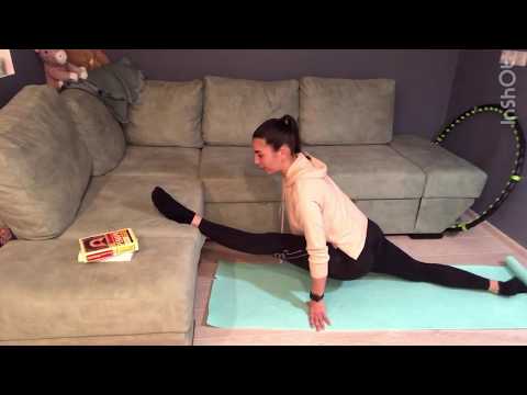 Видео: Растяжки для фигуристов от Чемпионки Мира по фигурному катанию №2. RyabininCamps