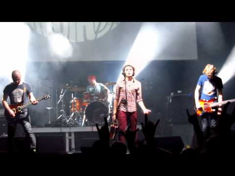 Видео: Валентин Стрыкало - На Кайене/Я бью женщин и детей