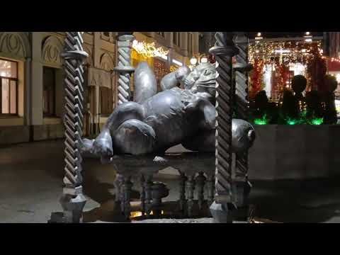 Видео: Казань. Часть 1. Вечерняя прогулка по улице Баумана.￼ Никольский собор. Собор богоявления Господня.