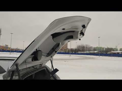 Видео: Как починить задний дворник за 10 рублей? Renault Sandero. Причины. С новым годом!