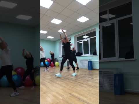 Видео: Тренировка с Мячиком! Все тело!