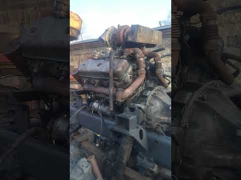 Видео: Урал Кран. Первый запуск двигателя Урал   ЯМЗ 236