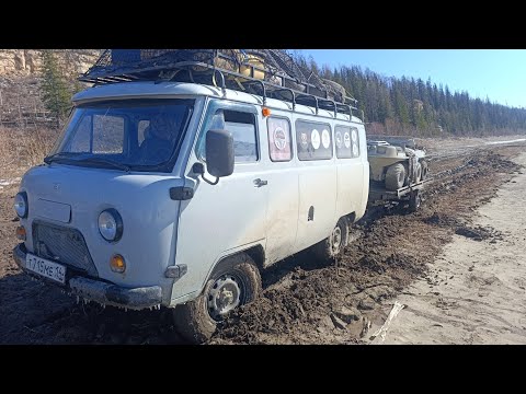 Видео: Доехать домой любой ценой на последней ледовой дороге Якутск-Олёкминск 1 серия.