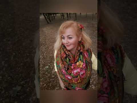 Видео: Парад "Счастливиц" 😀 #павловопосадскийплаток#павловопосадскаяшаль#шаль#платок