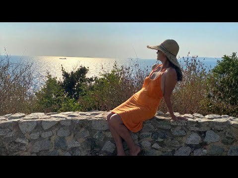 Видео: #7 Путешествие по Тайланду. Остров Ко Лан, пляж Бабочки.