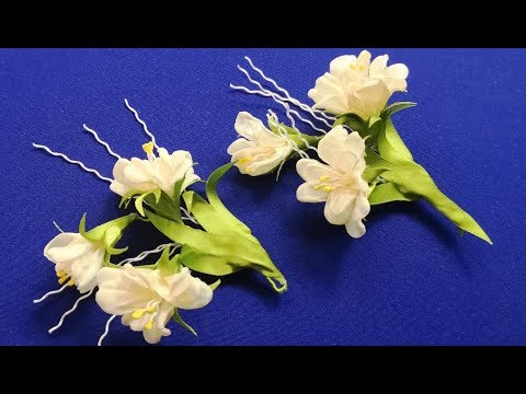 Видео: DIY Ribbon Boutonniere/Boutonniere de cintas/Бутоньерка из лент