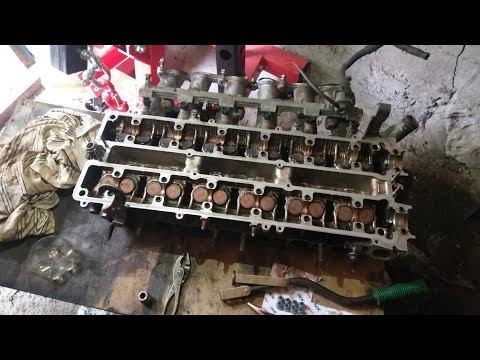 Видео: Замена маслосъемных колпачков (маслаков). Двигатель 1JZ-GE, 2.5 литровый. Toyota Chaser JZX 90.