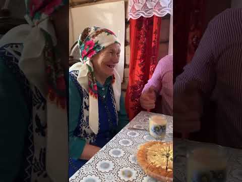 Видео: Җәвит Шакиров әнисендә кунакта