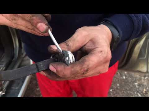 Видео: Замена ограничителей двери Патфайндер