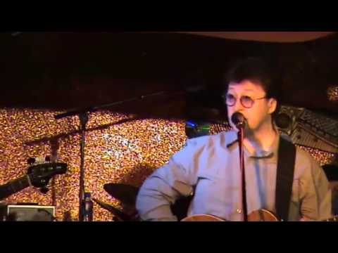 Видео: Александр Кутиков группа Нюанс клуб Анфилада 11.02.2006года