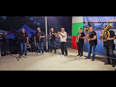 Видео: Влашко право хоро - Духов оркестър БОНОНИЯ