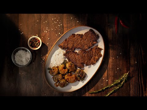 Видео: Шницель PRIMEBEEF с жареным картофель от шеф-повара Ильи Куваева, рецепт в описании ⬇️