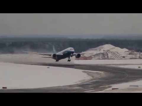 Видео: Внуково, взлет дримлайнера. Boeing 787 Dreamliner (N787BX), takeoff from Vnukovo (UUWW)