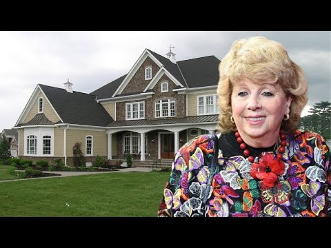 Видео: Лариса Рубальская как живет, сколько зарабатывает и какой недвижимостью владеет Нам и не снилось