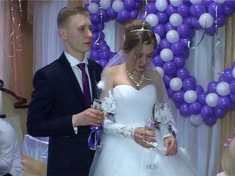 Видео: поздравление мамы сына песней с днем свадьбы