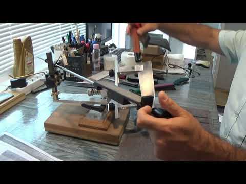 Видео: Заточване на японски кухненски нож.