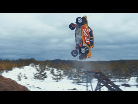 Видео: Сальто на АВТО | Хорошо, что пристегнулся!