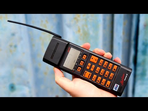 Видео: Ericsson GH172 HotLine: начало эпохи GSM (1992) - ретроспектива