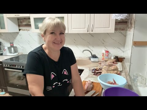 Видео: Погода портится. Начала забой КУРИЦ. 