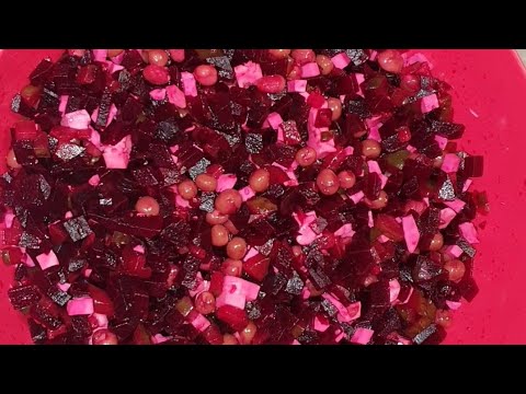 Видео: 🌻 28 Запеченая свекла в духовке. Салатик из свеклы с сыром. Будни)))...