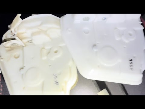 Видео: Как заменить привод дверного замка на Mazdaspeed 3