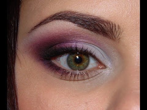 Видео: Макияж для зелёных глаз в розово-фиолетовой гамме