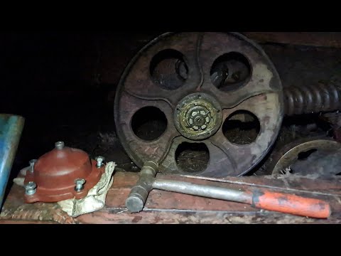 Видео: Ремонт направляющего колеса (ленивца) на тракторе ДТ75 часть 2