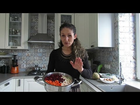 Видео: Все для салата Оливье и винегрета в одной посуде