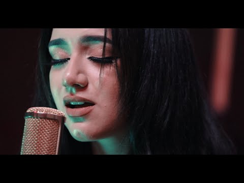 Видео: Syuzi Bright - Жди Меня Там COVER (Sevak Khanagyan)