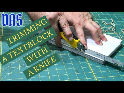 Видео: Обрезка текстового блока ножом // Приключения в переплетном деле