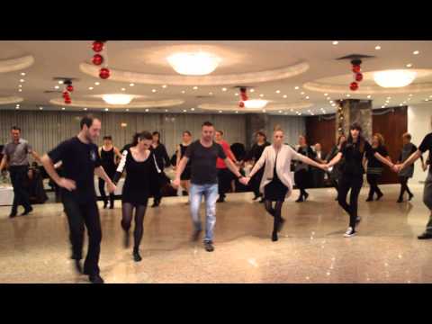 Видео: Четворно хоро - quadruple dance