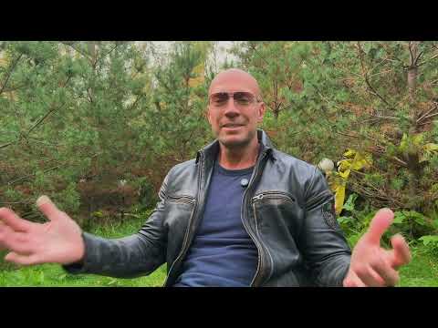Видео: Как найти себя и не вылететь на обочину жизни 
